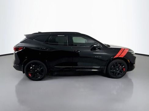 Used 2025 Chevrolet Blazer RS w/ Driver Confidence II Package AWD/4WD image 9