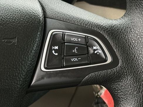 Used 2021 Ford EcoSport S image 14