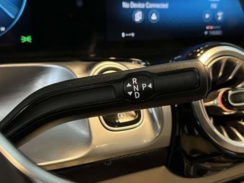 Certified 2022 Mercedes-Benz GLB 250 4MATIC image 24