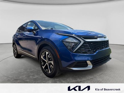 Used 2023 Kia Sportage EX FWD image 3