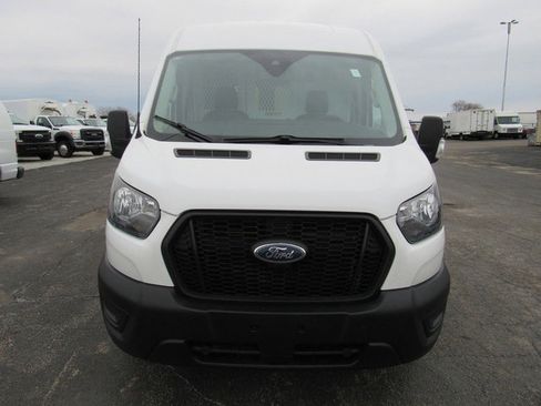 Used 2023 Ford Transit 250 Medium Roof image 10