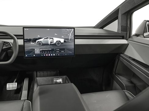 Used 2025 Tesla Cybertruck AWD Crew Cab image 28