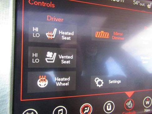 Used 2017 Dodge Charger R/T image 31