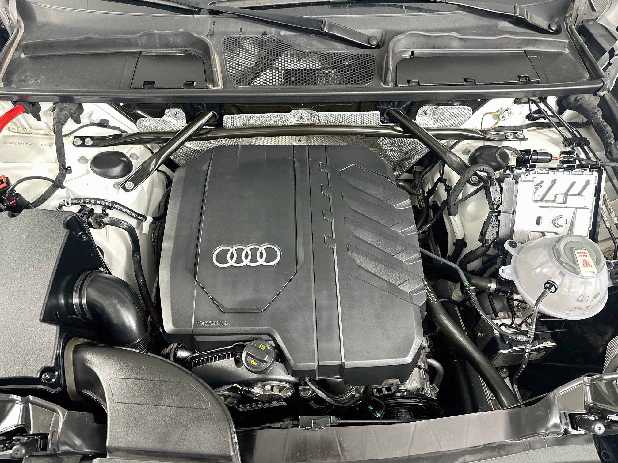 Used 2023 Audi Q5 2.0T Premium w/ Convenience Package AWD/4WD image 34