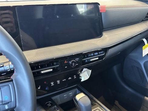 New 2026 Nissan Kicks SR image 20