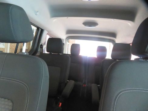 Used 2020 Ford Transit Connect XLT FWD image 45