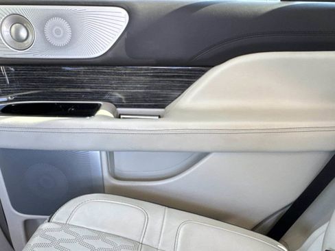 Used 2023 Lincoln Navigator Black Label image 14