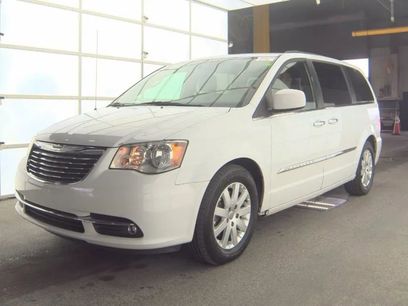 Used 2016 Chrysler Town & Country Touring w/ Driver Convenience Group