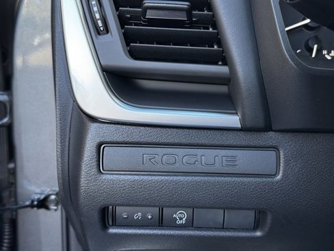 New 2026 Nissan Rogue S image 21