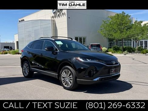 Used 2023 Toyota Venza XLE AWD/4WD image 1