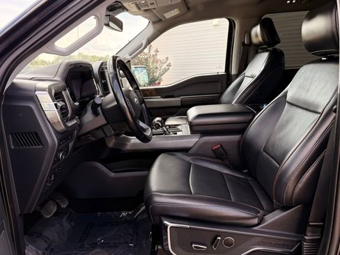 Used 2021 Ford F150 Lariat image 14