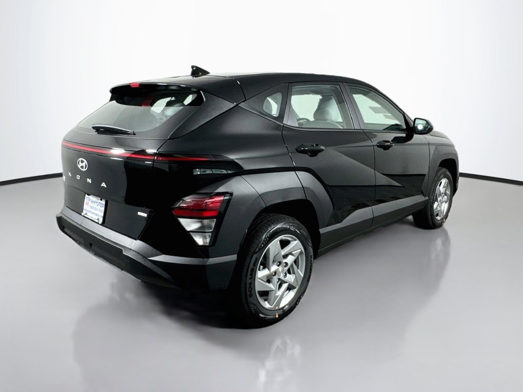 New 2027 Hyundai Kona SE AWD/4WD image 8