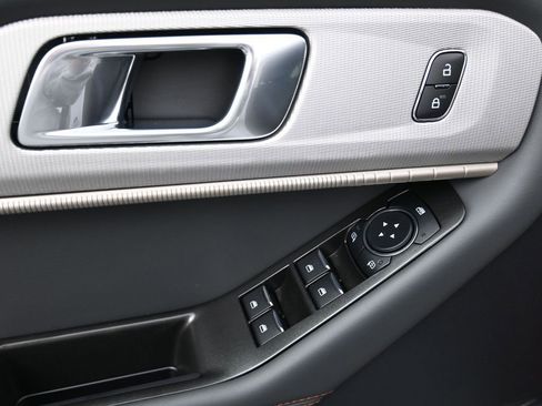 New 2026 Ford Explorer Active image 12