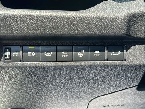 Used 2025 Toyota RAV4 XSE w/ Advanced Technology Package AWD/4WD image 25