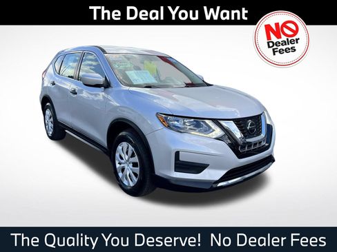 Used 2018 Nissan Rogue S AWD/4WD image 1