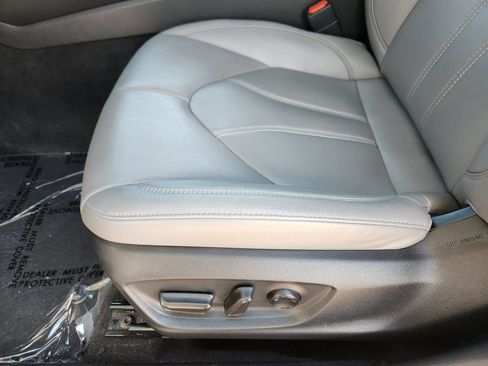 Used 2021 Toyota Avalon XLE w/ Carpet Mat Package (TMS) FWD image 15