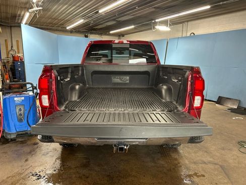 Used 2018 Chevrolet Silverado 1500 LTZ AWD/4WD image 11