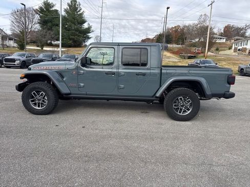 New 2026 Jeep Gladiator Mojave image 4