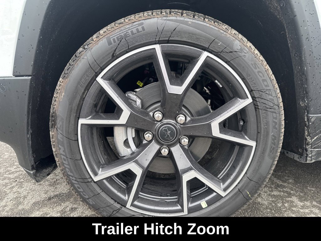 Used 2026 Jeep Cherokee Overland w/ Trailer Tow Group AWD/4WD image 12