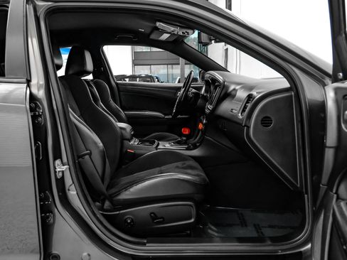 Used 2020 Dodge Charger R/T w/ Plus Group RWD image 42