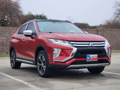 Used 2018 Mitsubishi Eclipse Cross SEL image 4