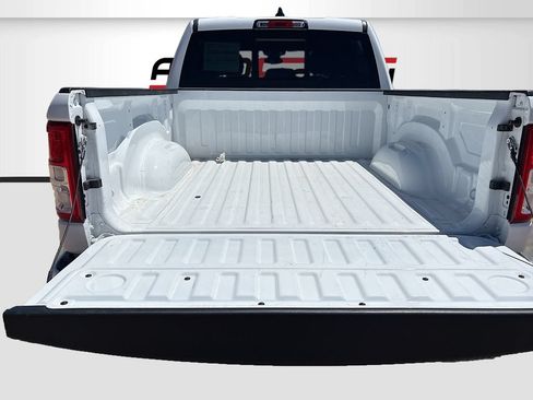 Used 2022 RAM 1500 Big Horn AWD/4WD image 25
