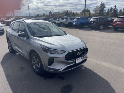 Used 2024 Ford Escape ST-Line image 4