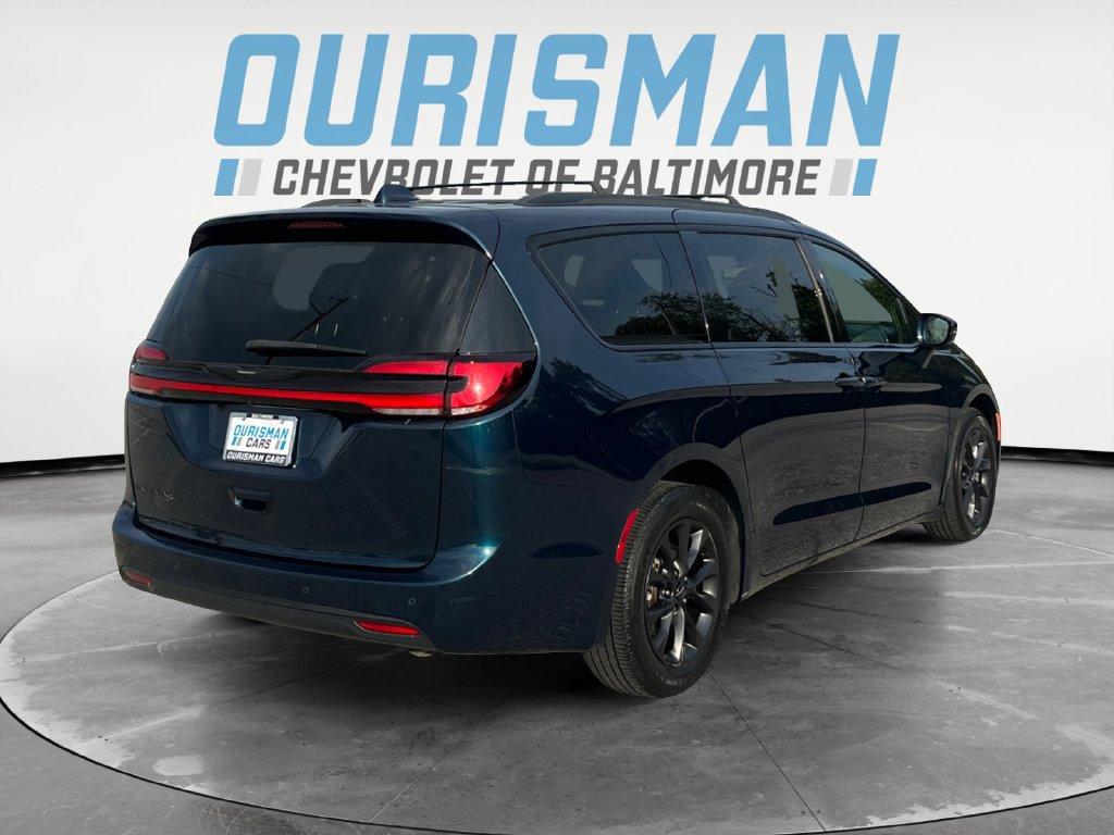 Used 2021 Chrysler Pacifica Touring w/ S Appearance Package FWD image 6
