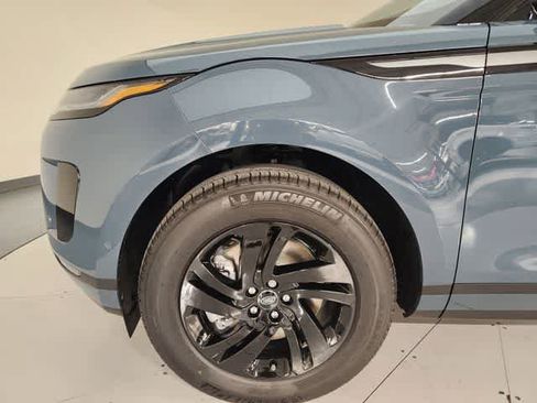 Used 2026 Land Rover Range Rover Evoque S AWD/4WD image 12