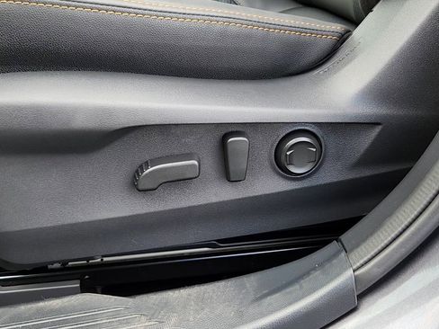 Used 2025 Subaru Outback Wilderness AWD/4WD image 9