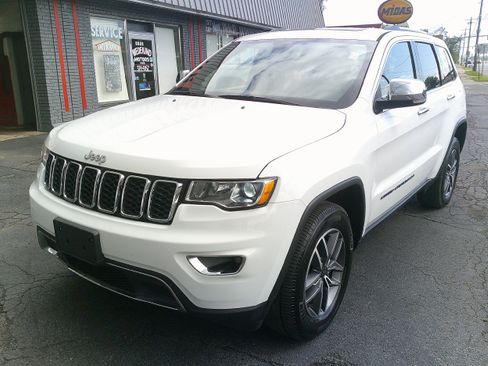 Used 2022 Jeep Grand Cherokee Limited AWD/4WD image 15