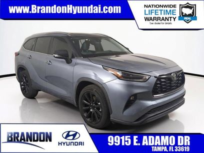 Used 2021 Toyota Highlander XLE
