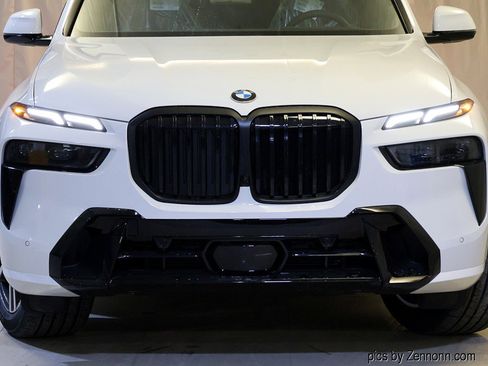 New 2026 BMW X7 xDrive40i w/ M Sport Package image 6