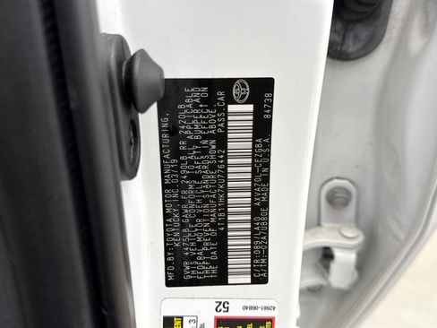 Used 2019 Toyota Camry XLE FWD image 23