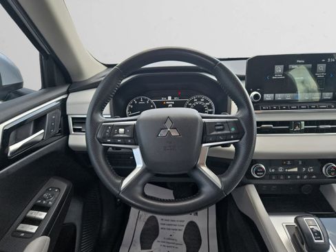 Used 2022 Mitsubishi Outlander SEL image 12