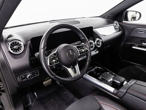 Certified 2022 Mercedes-Benz GLA 250 4MATIC image 8