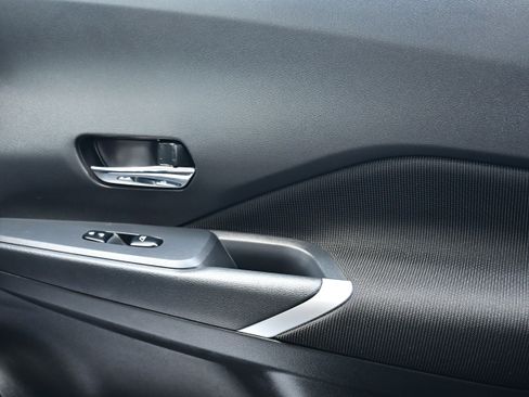 Certified 2023 Nissan Kicks SV FWD image 27