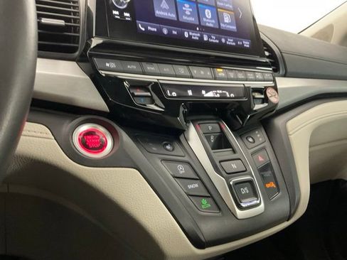 Used 2025 Honda Odyssey EX-L image 28