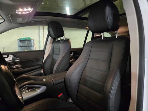 Used 2024 Mercedes-Benz GLS 580 4MATIC image 22