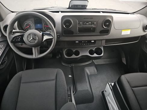 New 2026 Mercedes-Benz Sprinter 2500 image 11