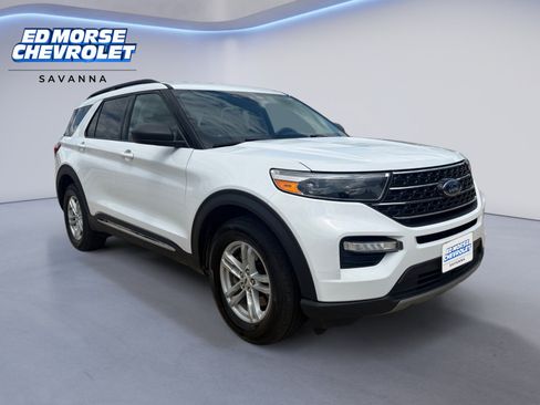 Used 2020 Ford Explorer XLT w/ Equipment Group 202A AWD/4WD image 7