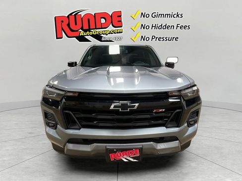 Used 2024 Chevrolet Colorado Z71 w/ Z71 Convenience Package 2 image 8