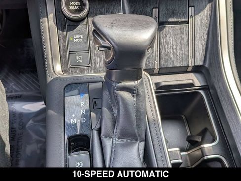 Used 2024 Lexus GX 550 w/ Accessory Package (2T) AWD/4WD image 8