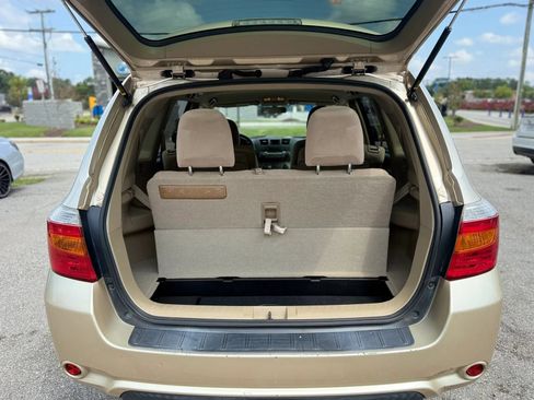 Used 2010 Toyota Highlander 2WD image 7