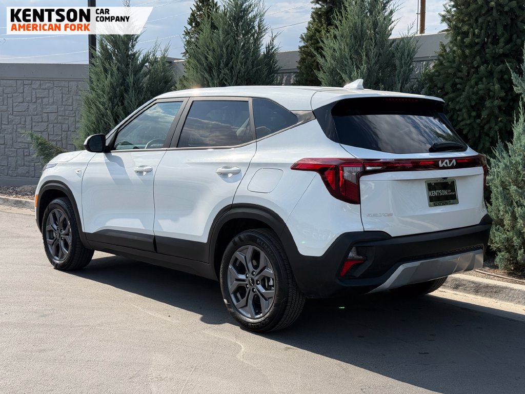 Used 2026 Kia Seltos LX AWD/4WD image 5