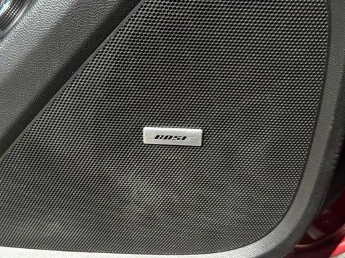 Used 2023 Chevrolet Traverse RS FWD image 28