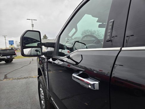 Used 2023 Ford F350 Lariat w/ Chrome Package image 37
