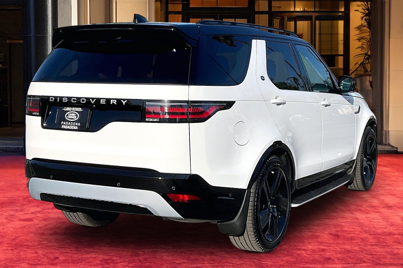 New 2026 Land Rover Discovery Limited Edition AWD/4WD image 5