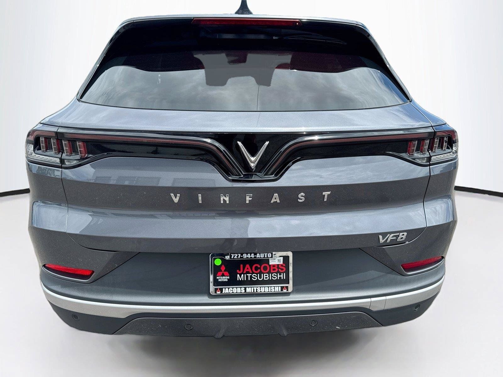 Used 2025 VinFast VF 8 Eco AWD/4WD image 4