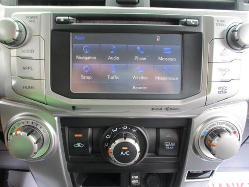 Used 2017 Toyota 4Runner SR5 Premium image 17